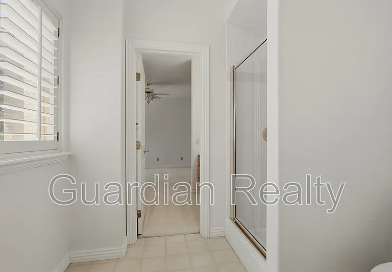 1888 Woodhaven Dr — Photo 30