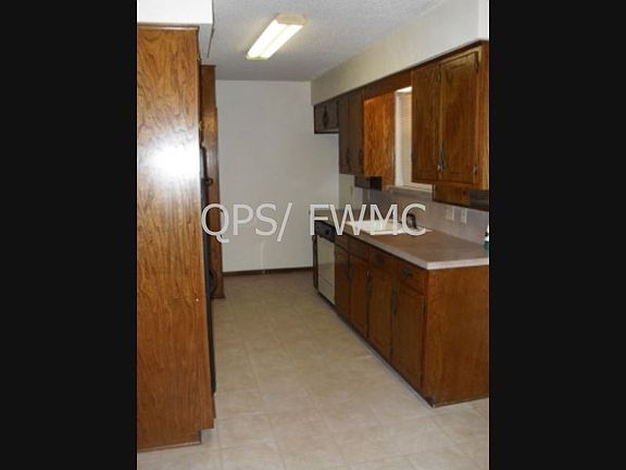 Kitchen - view 1
