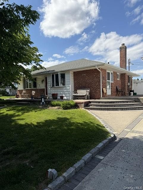 1st image of 555 Parker Avenue