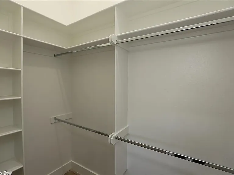 415 N Spruce St — Photo 18