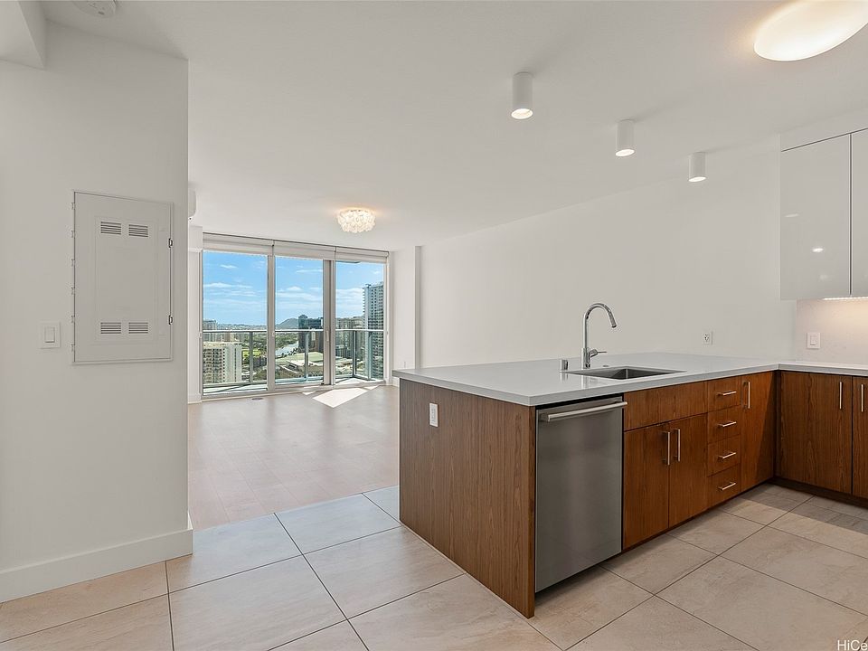 1st image of 629 Keeaumoku St #3105
