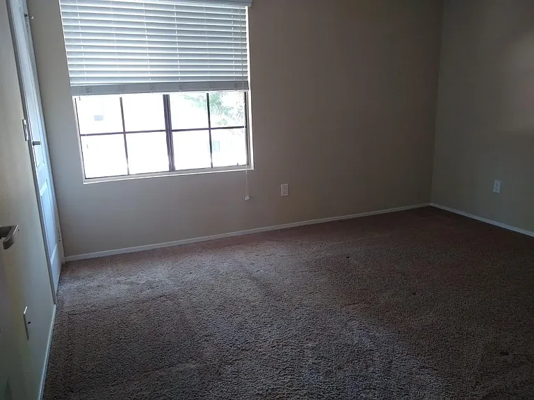 12095 Alta Carmel Ct #6 — Photo 9