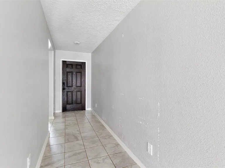 20805 Langworth Pl — Photo 12