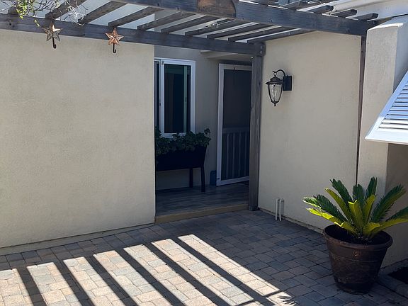 3rd image of 19886 Waterview Ln