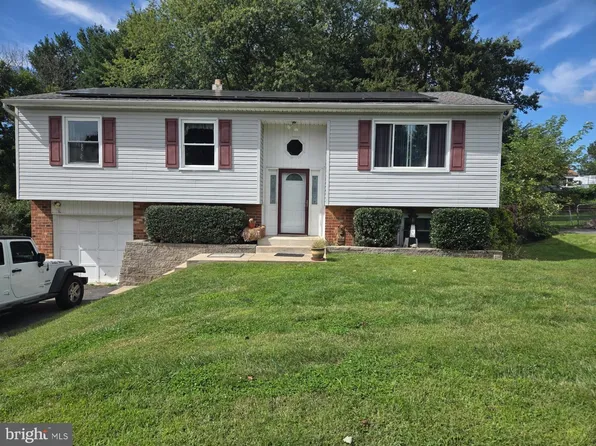 33 Mulberry St, Upper Chichester, PA 19061