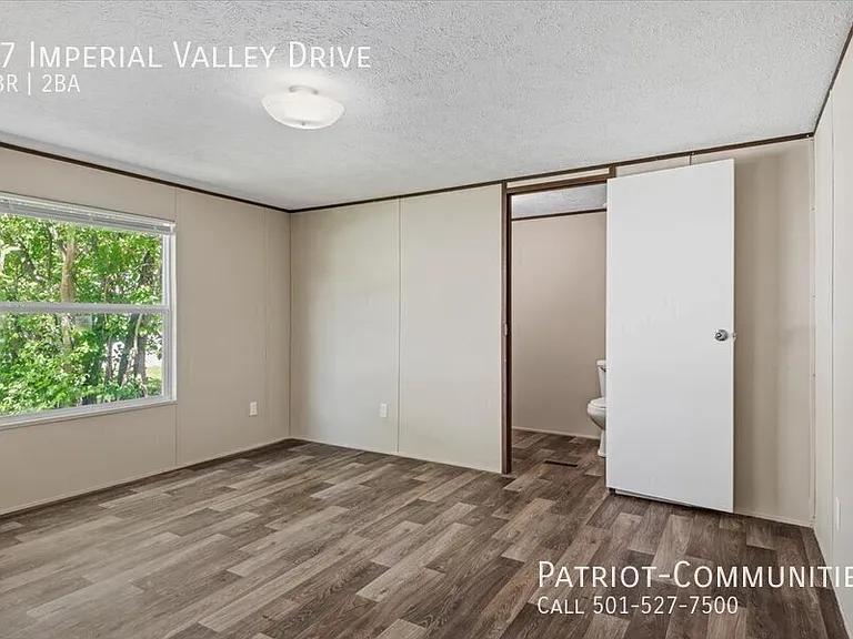 47 Imperial Valley Dr — Photo 9