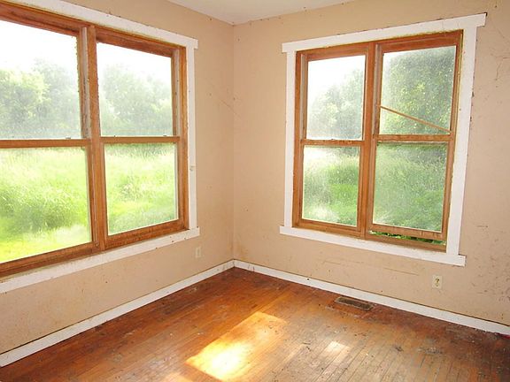 3rd image of 45291 County Road 52