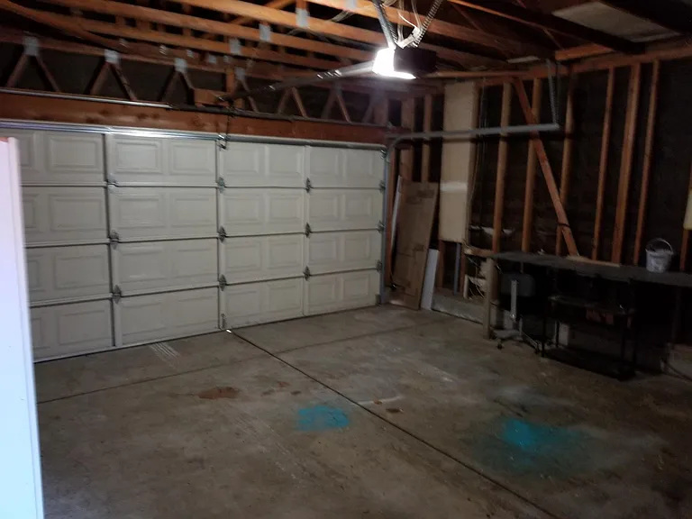 1010 Barrows Dr — Photo 7