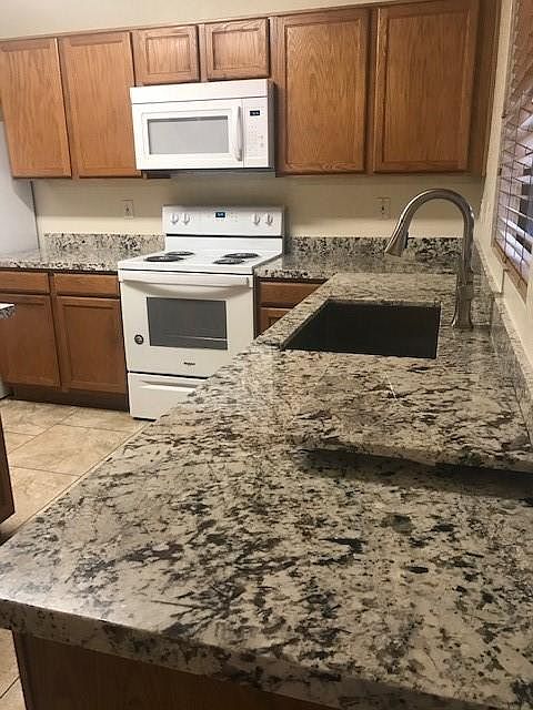 Newly updated granite counter tops.