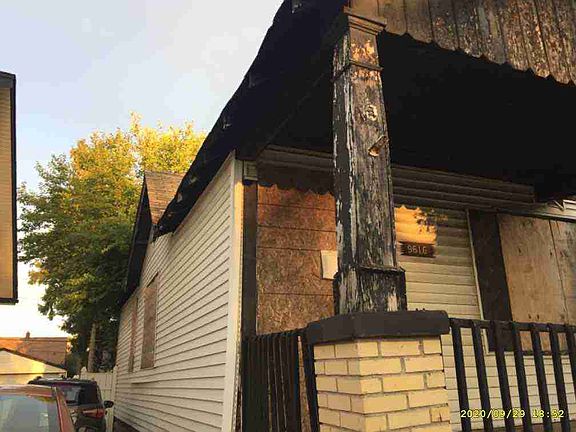 9616 Manor