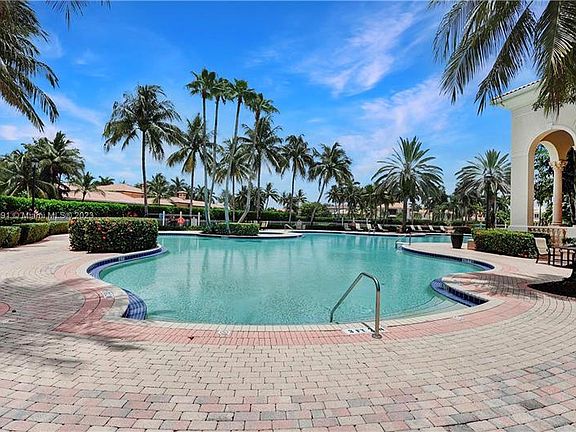 4th image of 11099 Canary Island Ct #11099