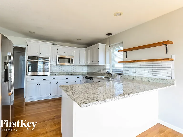 819 Trailway Dr — Photo 7