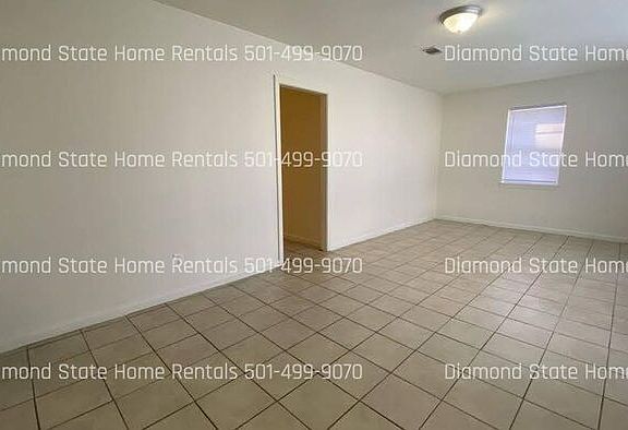 3rd image of 824 Jane Dr