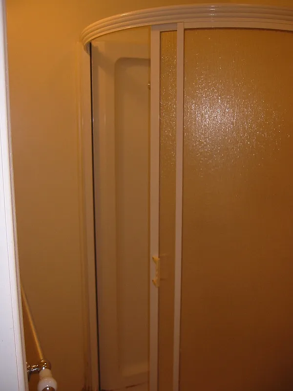 Studio, 400 sqft, $1,950 — Photo 2