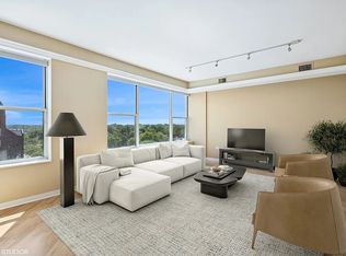 77 S Evergreen Ave UNIT 707, Arlington Heights, IL 60005