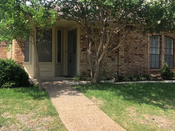 1103 University Dr, Plano, TX 75075