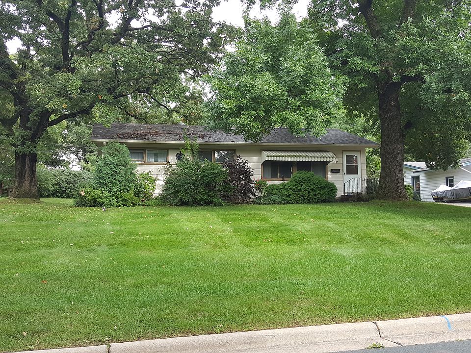 1st image of 409 Laurie Ln
