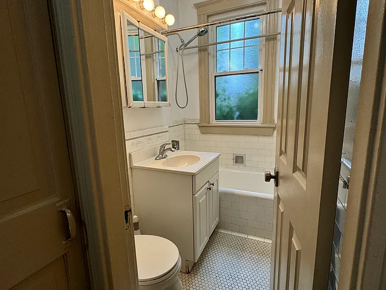 24 Sidlaw Rd #8 — Photo 16