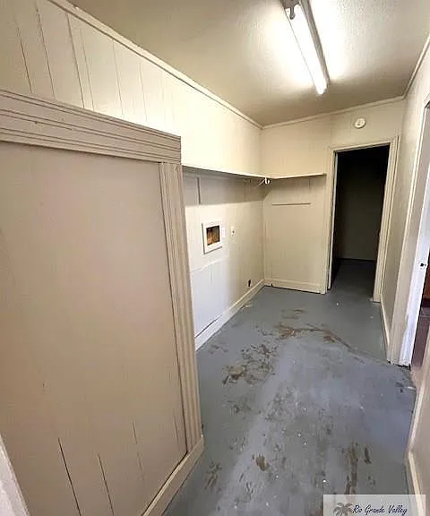 902 Travis St — Photo 7