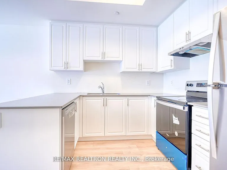 1695 Dersan St #324 — Photo 23