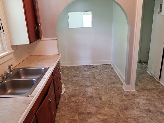 Kitchen & Breakfast Nook
