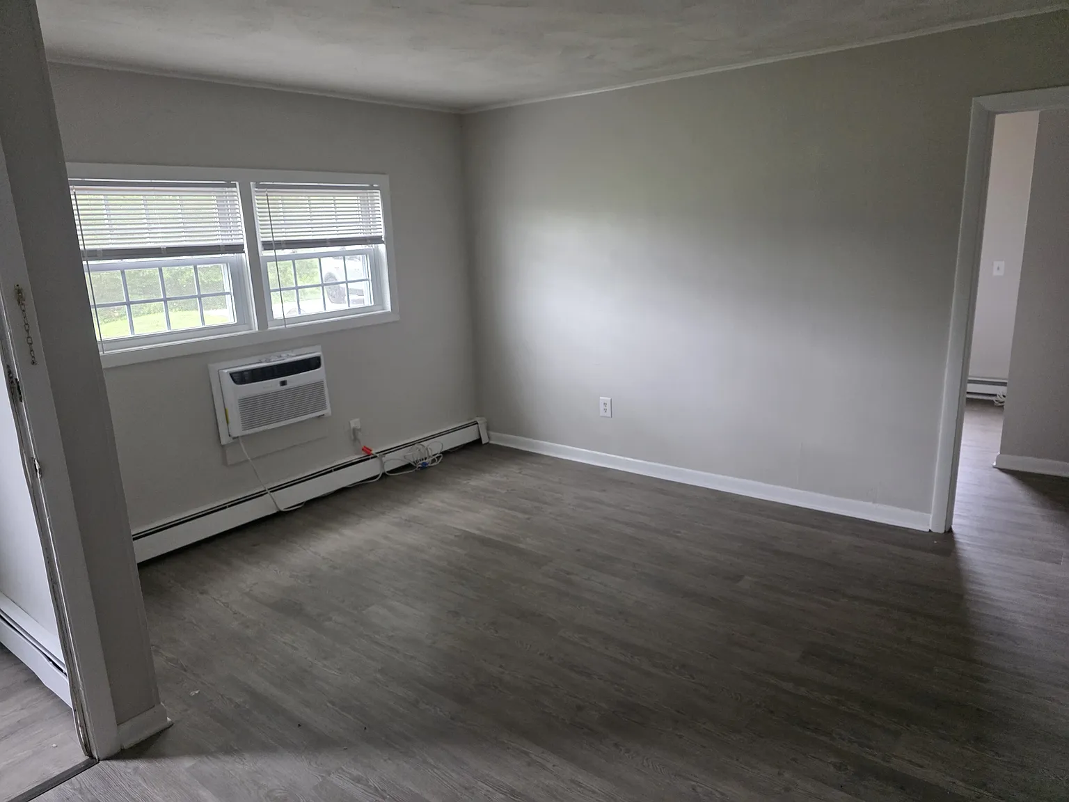 819 Douglas Turnpike — Photo 3