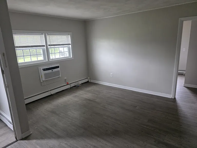 819 Douglas Turnpike — Photo 3