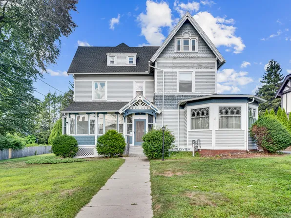 38 Prospect Pl, Bristol, CT 06010