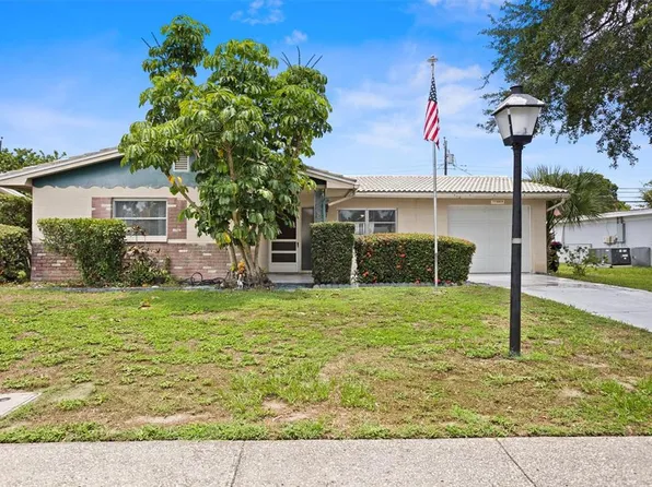 10889 Freedom Blvd, Seminole, FL 33772