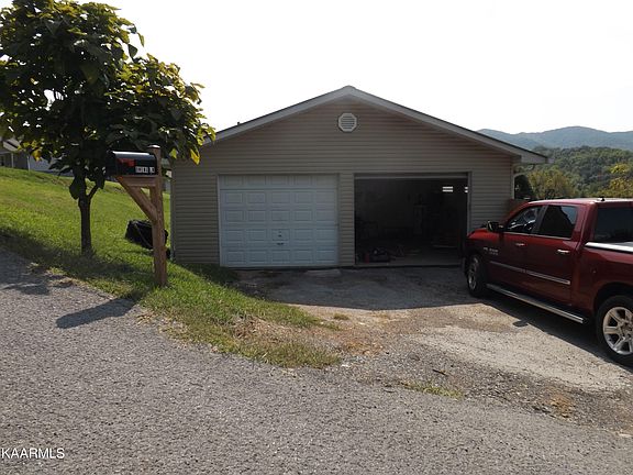 4th image of 150 Owens Ln