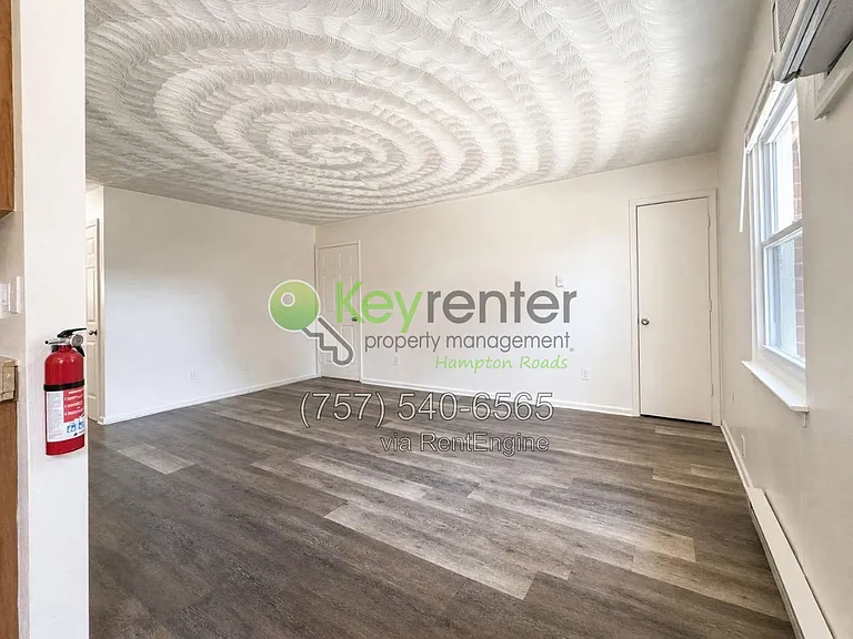 4670 Kincaid Ave #D — Photo 6