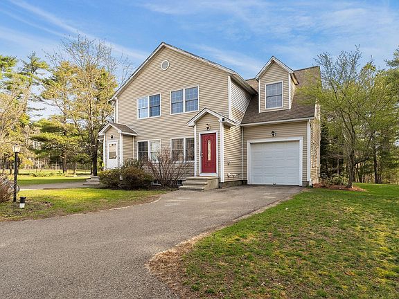 2nd image of 15 Carver Square Boulevard UNIT 15