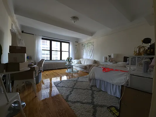 Rented by Green Home NY Realty LLC | media 7