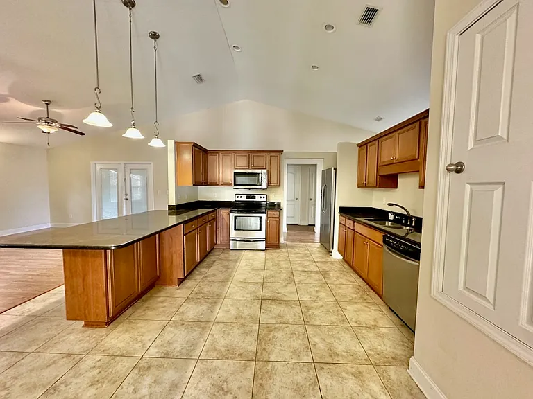 123 Trailwood Ln — Photo 4