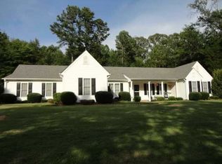 460 Johnson Rd, Central, SC 29630