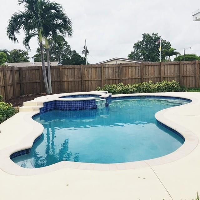 1st image of 3490 SW 17th Street