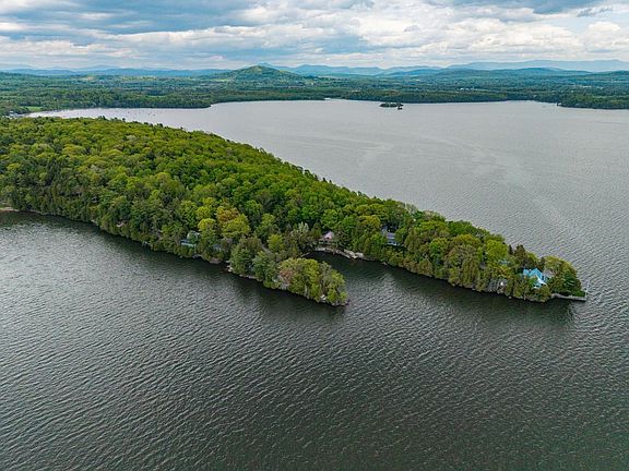 2nd image of 526 Flat Rock Road