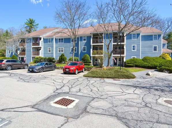 112 Heritage Dr #112, Northbridge, MA 01534