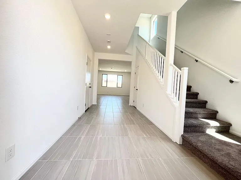 5892 Marigold Sunset Ct — Photo 12