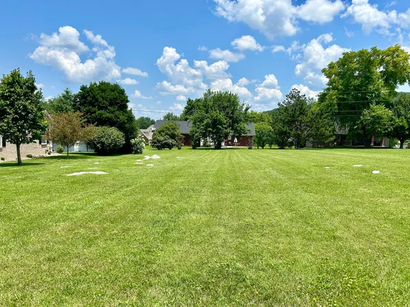30 Palm Lot Cir, Somerset, KY 42501