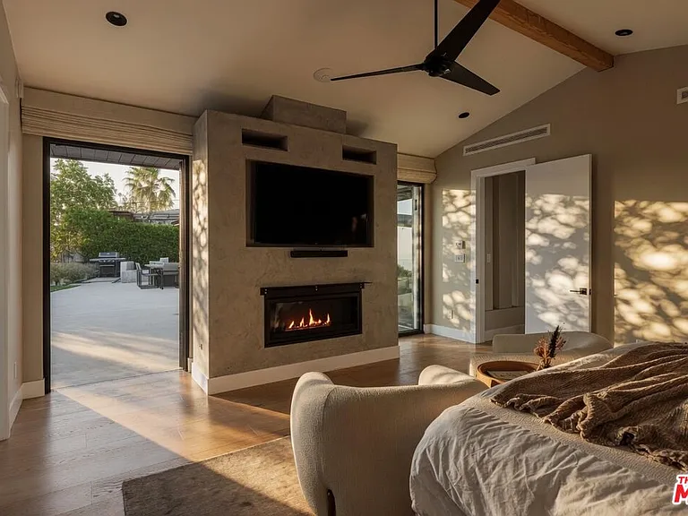 2715 Edwin Pl — Photo 21