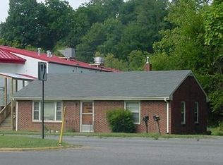 1408 Peters Creek Rd NW, Roanoke, VA 24017