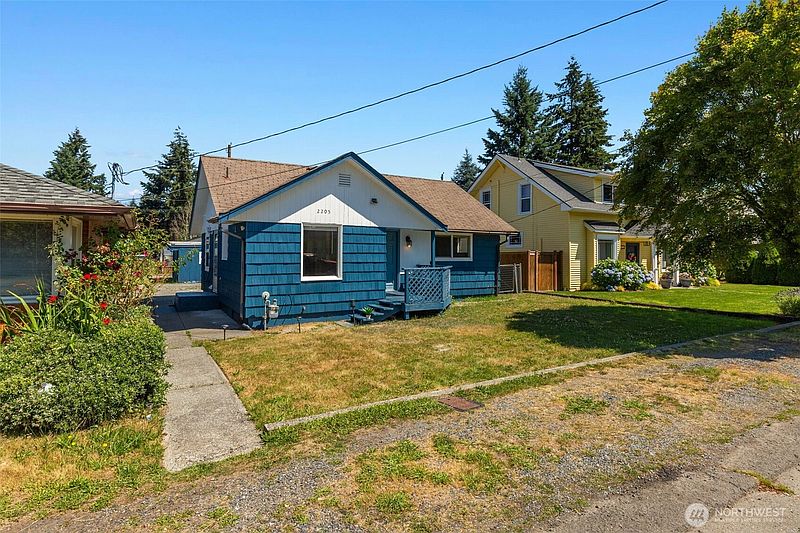 2nd image of 2205 Columbia Ave, Everett, WA