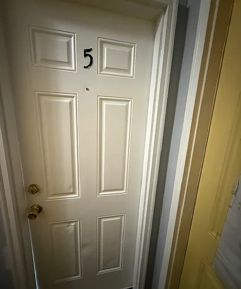 976 Iranistan Ave #5 — Photo 2
