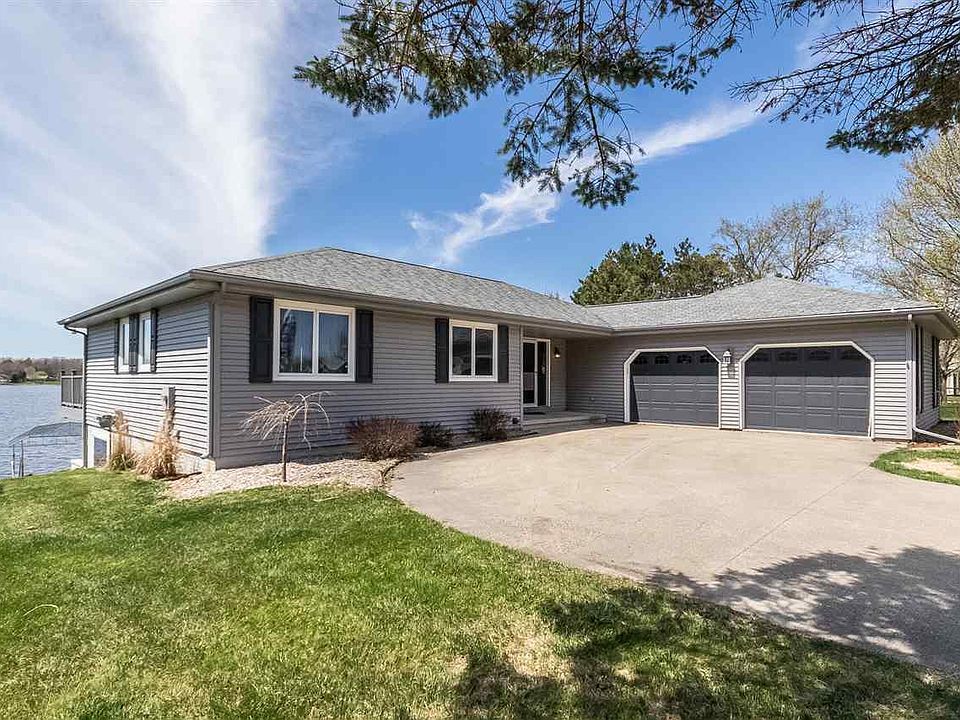 1064 Clubhouse Dr, Lake Isabella, MI 48893 Zillow