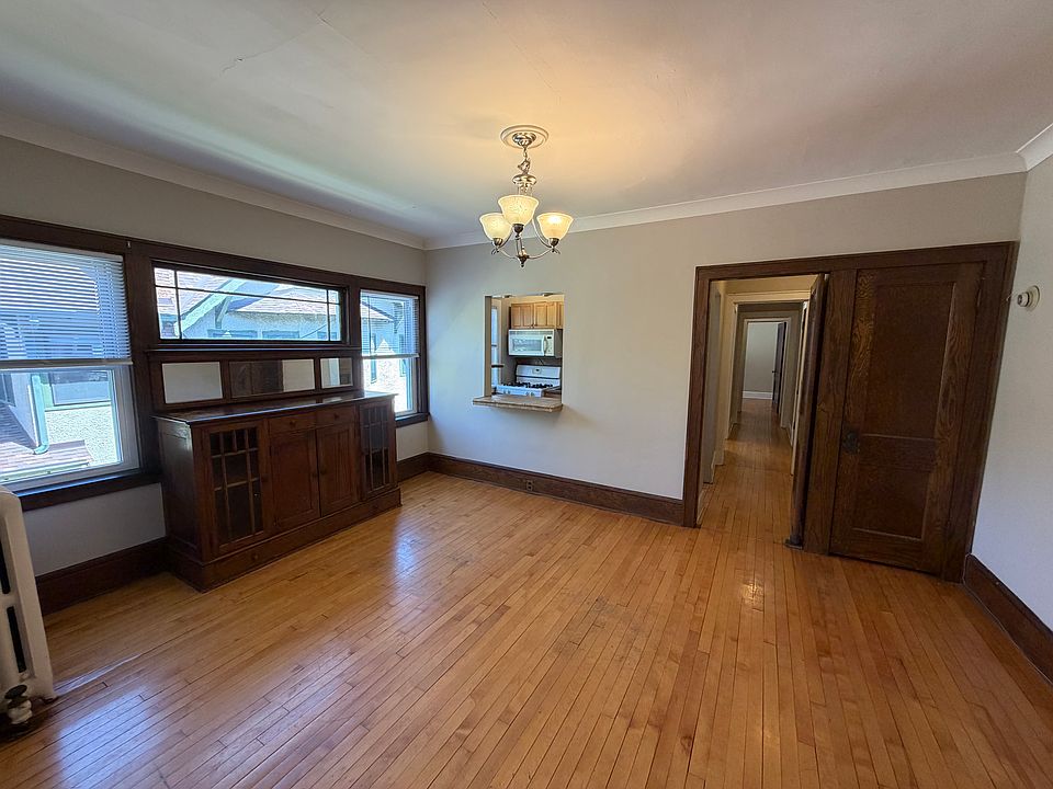 1st image of 3655 Harriet Ave #1