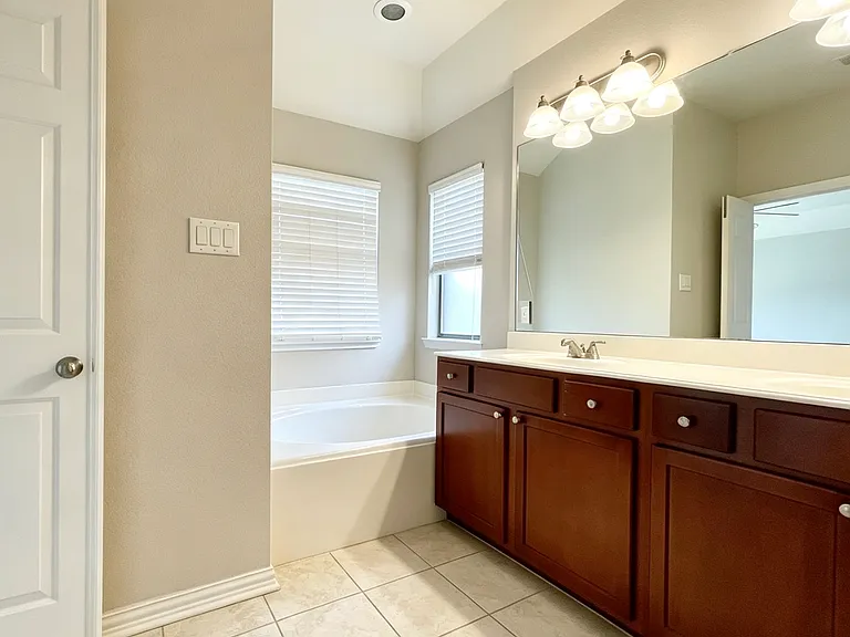 1713 Snow Owl Ct — Photo 20