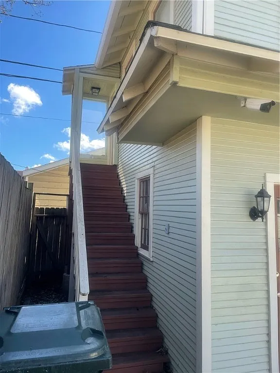 Building Photo - 305 Atlantic St #B