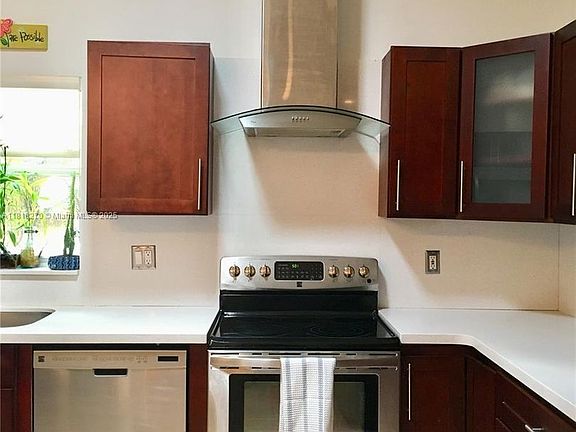 3rd image of 1138 Croton Ct #1138
