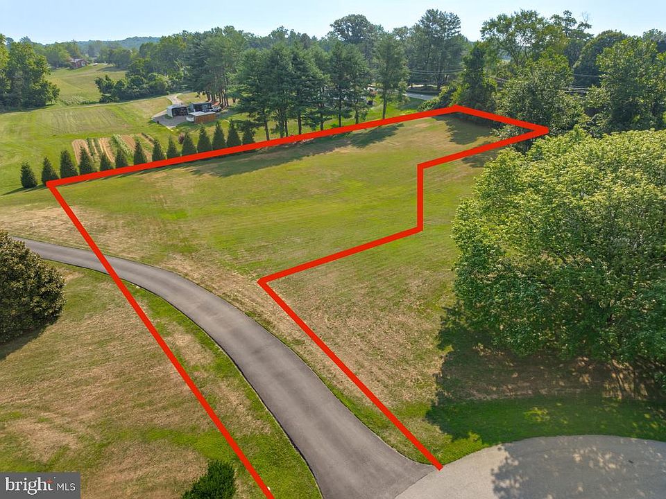 1st image of 90 Griffith Way